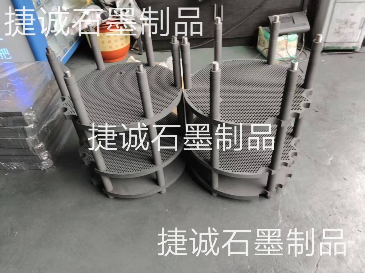 高純度石墨燒結(jié)盤，石墨盤，高純石墨盤，石墨盤加工，推板爐石墨盤，鐘罩爐石墨盤，石墨盤加工廠，石墨盤生產(chǎn)廠家